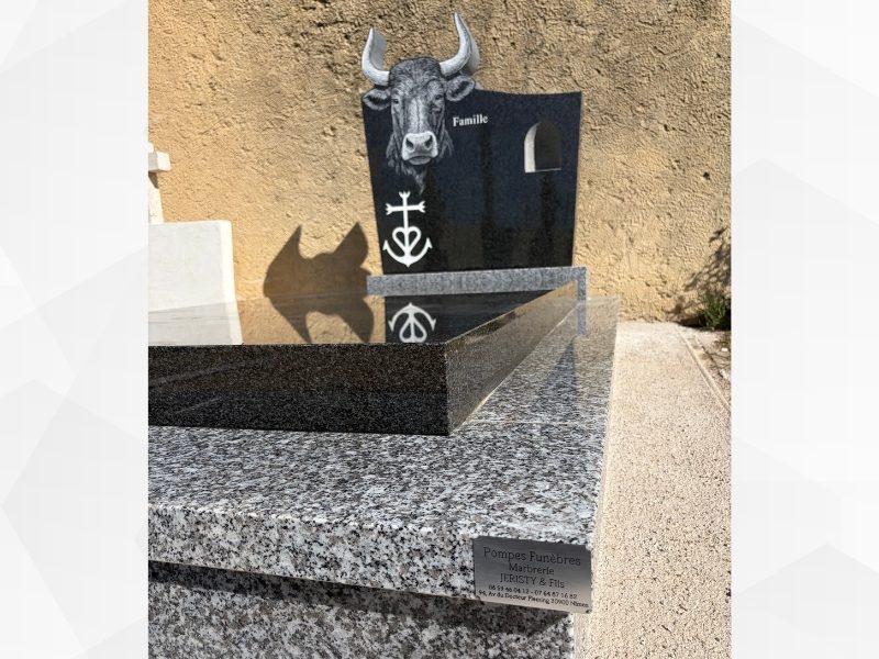 Monument posé par les PF Jéristy.jpg