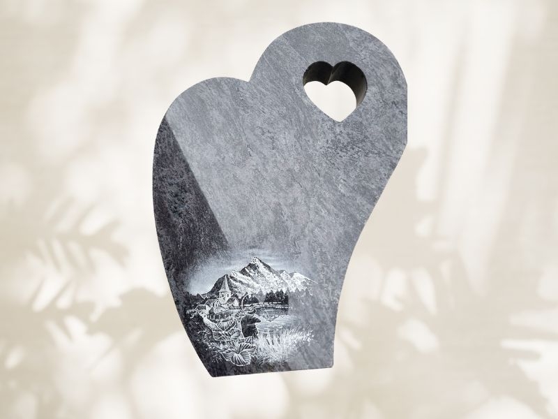 Stèle coeur avec gravure de paysage