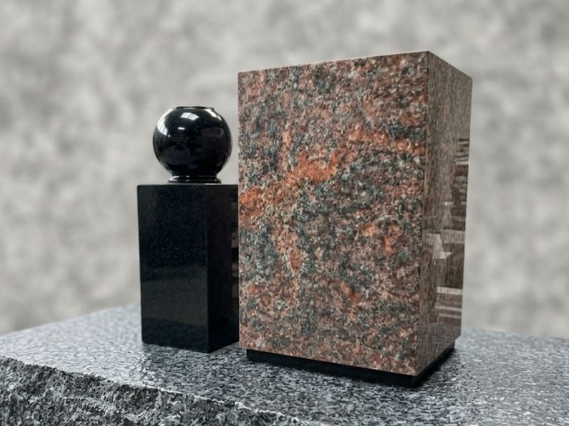 module urne avec soliflore en granit